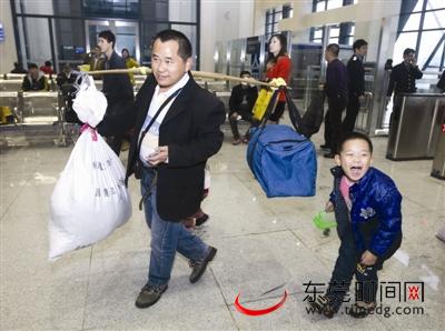 东莞火车站正式启用
