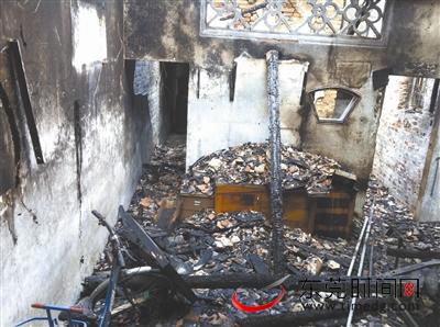 疑手摇煤气瓶致泄漏引发火灾