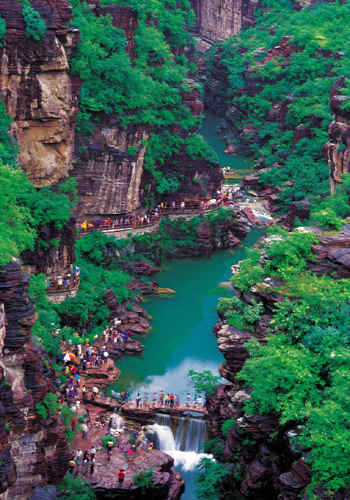 中原转型“示范田”展现缤纷新生活