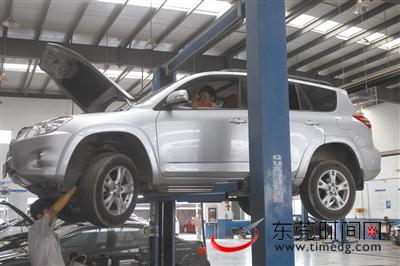 自驾出门要检查车辆带齐证件