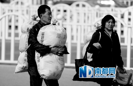 <p> 磬ݸվڴʴһʦӴмҵһϻ𳵻غϼҡ֪껹ݸжؼҡûλ׼Сʡ϶  </p>