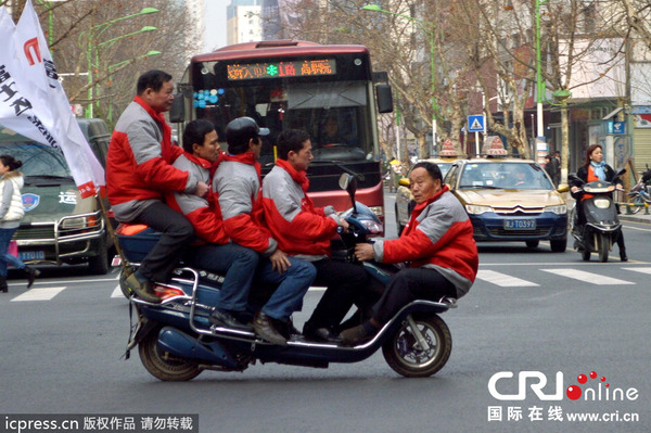 Ӽһ綯ͨѶԱԵ data-cke-saved-src="/uploads/allimg/140317/1933414128-0.jpg" src="/uploads/allimg/140317/1933414128-0.jpg"