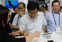 OPPO R11 PlusMWCϺƶӮҵ̬