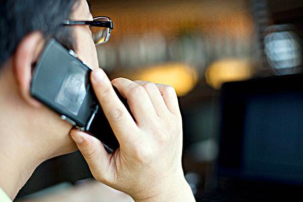 手机信息被盗一年损失近千亿!谁卖了我的手机号?