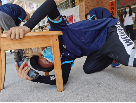 ʦ8.3ʦڹСݸʦŶӶ棬һĻ