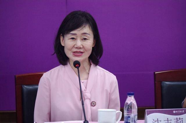 沉迷美容的副校长匿名诬告20余次