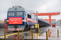 中国外贸实现正增长