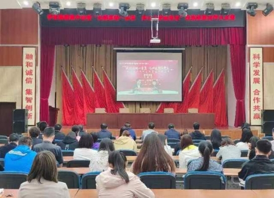 云图片