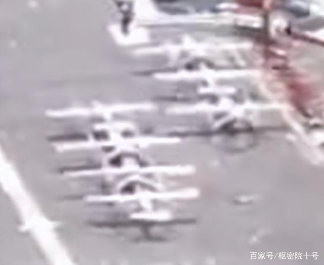 意义重大！中国航母上出现无人机群