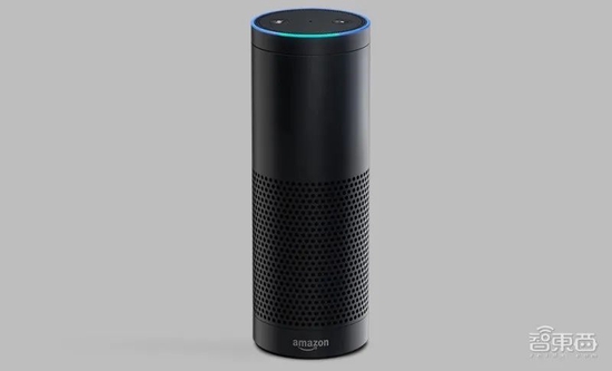 ▲2014年亚马逊发布的Echo智能音箱