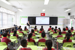 凤岗客家山歌进校园传唱党的二十大精神