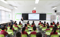 凤岗客家山歌进校园传唱党的二十大精神