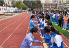 大朗第一中到乐昌市第四中学开展结对帮扶交流活动