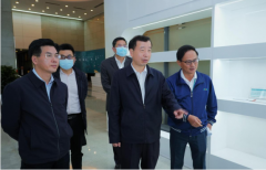 肖亚非赴石碣镇开展企业经营调研
