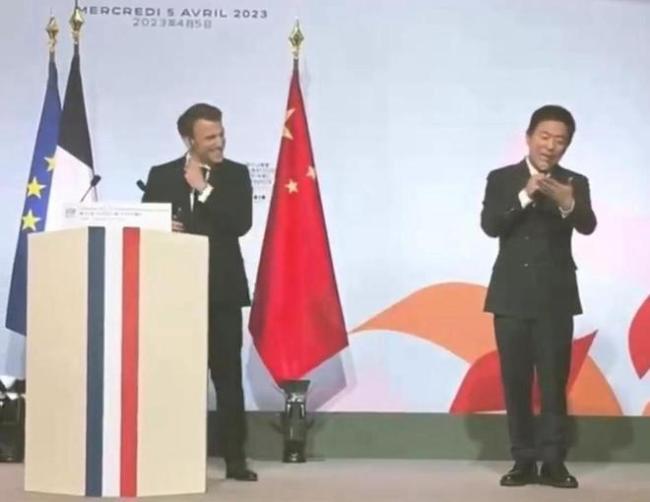马克龙现场“纠正”黄渤法语发音 逗得哈哈大笑整场哈哈大笑
