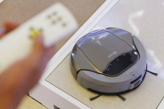 扫地机器人可能要打