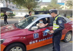 东莞交警组织开展122“全国交通安全日”主题宣传活动
