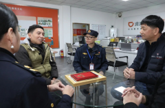 东莞网约车司机毫不犹豫救男童