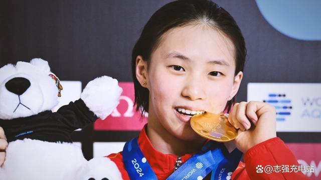 陈芋汐全英文采访 赛后全英文发言致谢 全红婵鼓掌