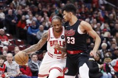 艾顿25+15德罗赞28+5 小西蒙斯30+9开拓者不敌公牛