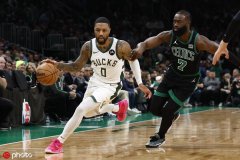 塔图姆31+8利拉德空砍32分 凯尔特人险胜雄鹿夺7连胜