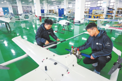 何文森：聚力科技攻关探索低空领域