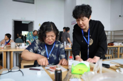 上海市金山农民画与陶瓷艺术融合创作培训开班