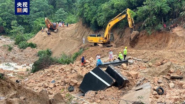 广东高速塌方遇难人数升至36人 已发现23辆车陷落