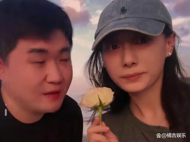张百乔向小雪求婚