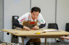 东莞中职毕业生黄波