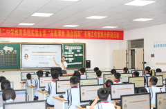 石龙镇启动＂科普430＂工程 15个基地打造青少年科技实践圈