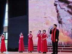 万江师生同台诵读经