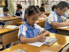 东方明珠学校书法大
