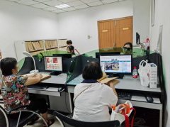 莞图爱眼日：黑暗中