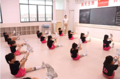 家长变同学 探秘课后
