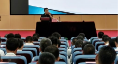 千名网格员亮证上岗