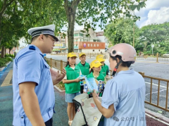 绿马甲跃动莞邑，文