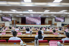 东莞各界集中收看纪