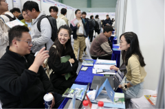 东莞赴武大引才千人