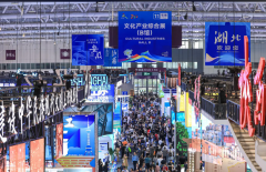 李亚鹤：科技赋能文