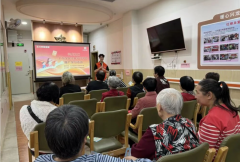 石龙镇创新“阵地+场